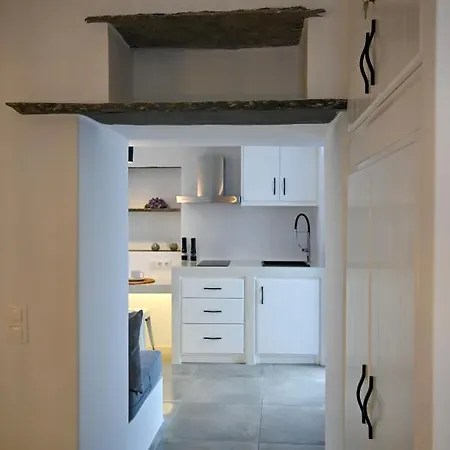 Mikro Thama Holiday home *